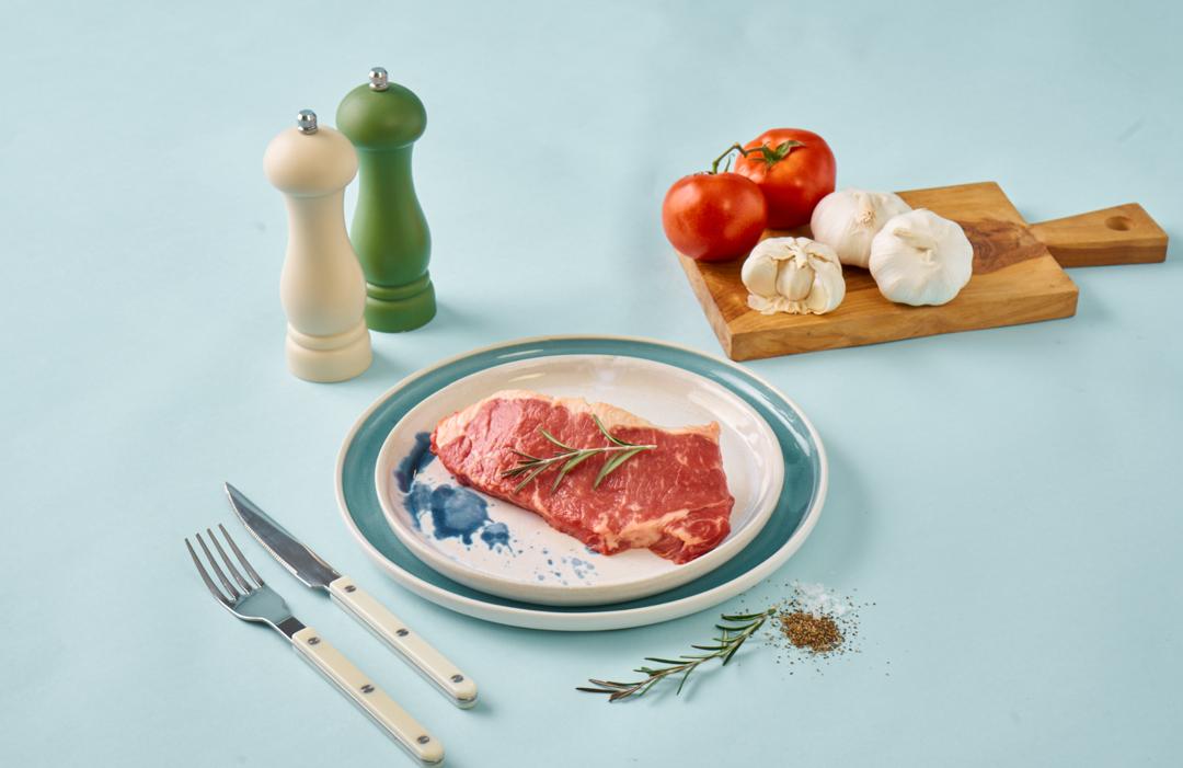 AUSTRALIA ANGUS STRIPLOIN STEAK 200G